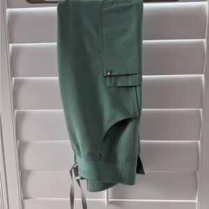 Green FIGS kade scrub Pants